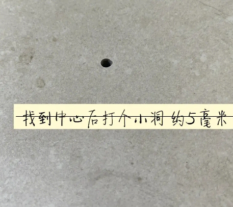 洮北瓷砖空鼓维修公司专业解答在瓷砖铺贴过程中，如果砂料搅拌不均匀，将会带来以下问题
